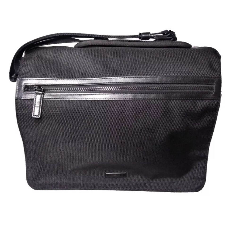 Michael Kors Parker Messenger Bag Black Shoulder Bag - Picture 4 of 12